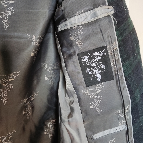 Heart and dagger plaid wool coat - Picture 10 of 12